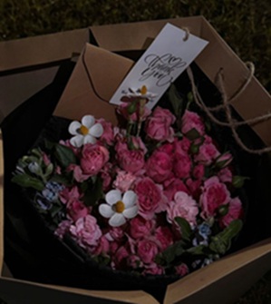 Gửi lời qua thay từng đóa hoa